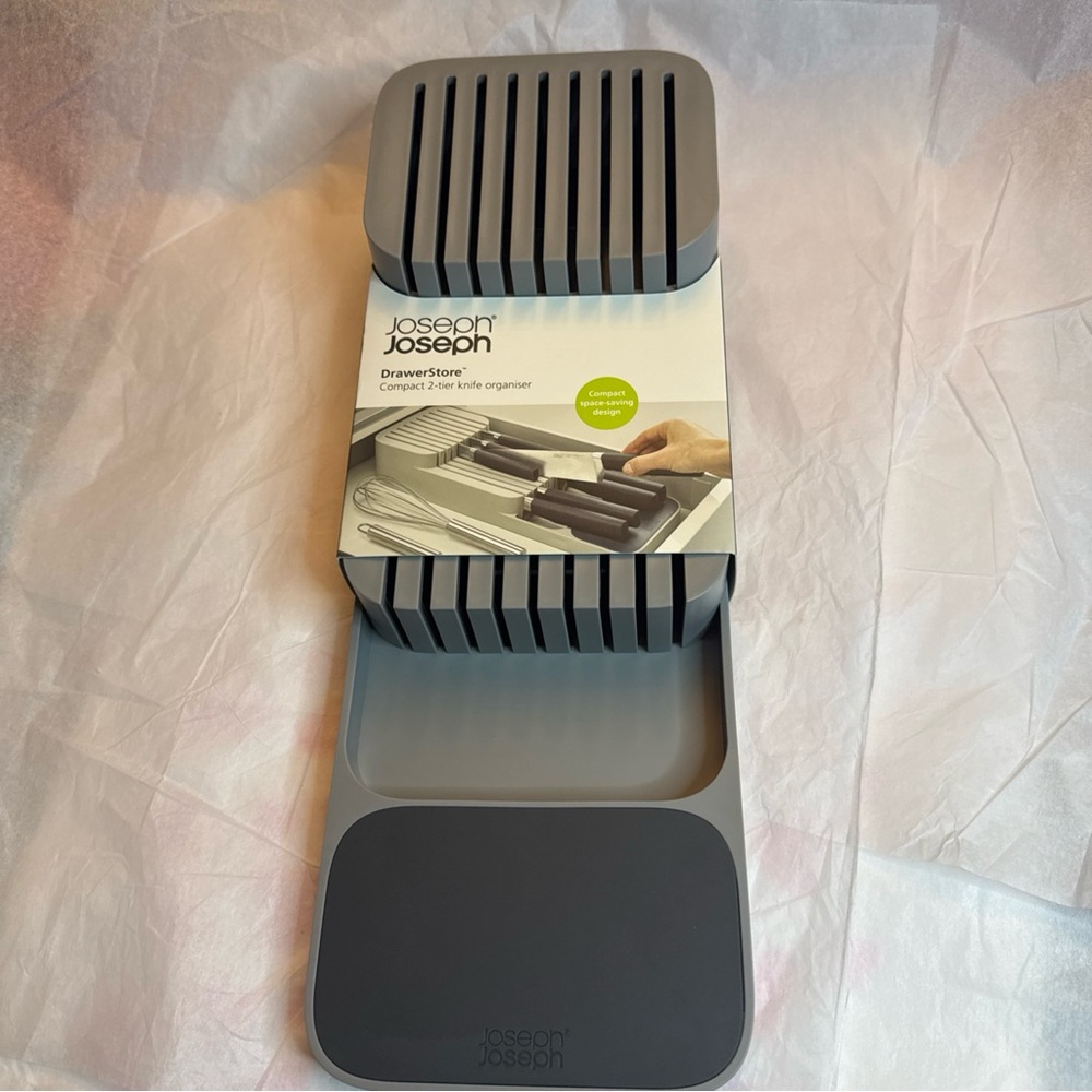 Joseph Joseph Compact Gray Knife Organizer